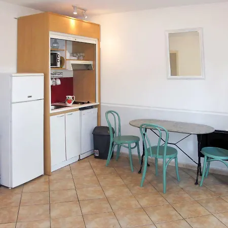 ;residence De La Mer 205s *